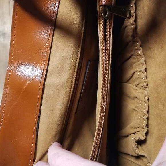 Patricia Nash Larone Tooled Leather Shoulder Bag - Picture 7 of 8